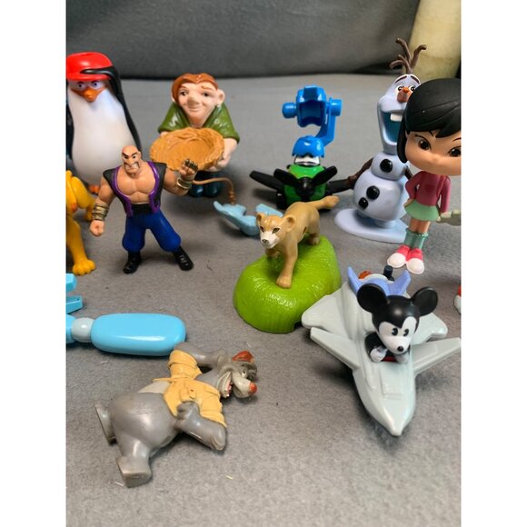 14 Mixed Disney & DreamWorks Frozen Lion King Kids Meal Figurine Set - Picture 4 of 13